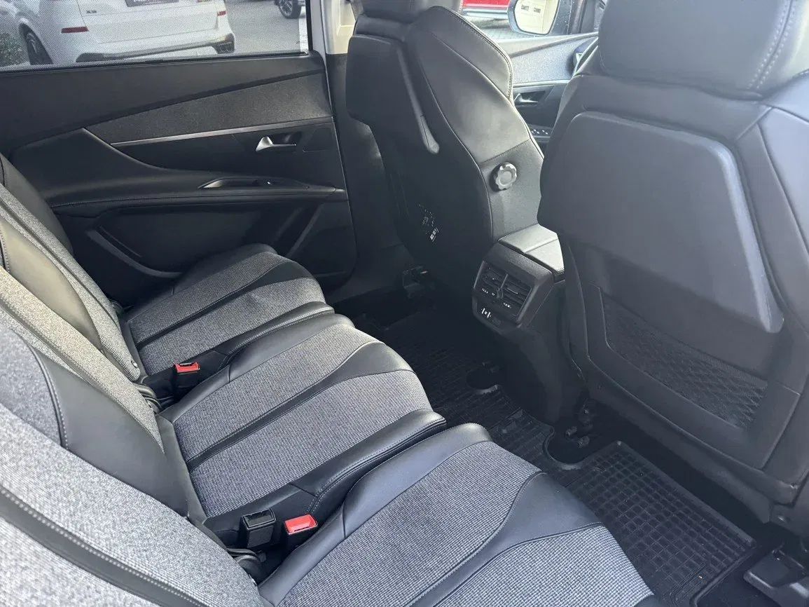 Peugeot 5008 - Náhled 18