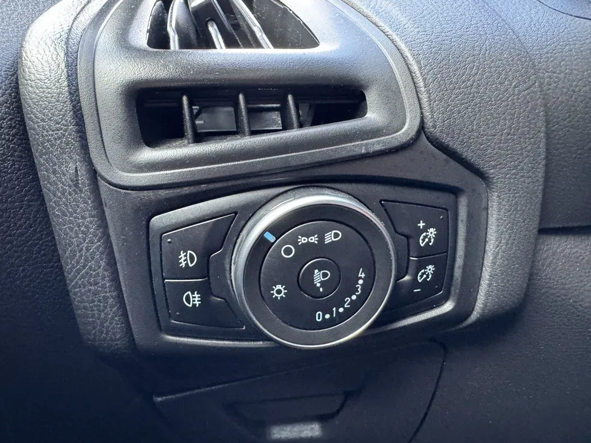 Ford Focus - Náhled 8