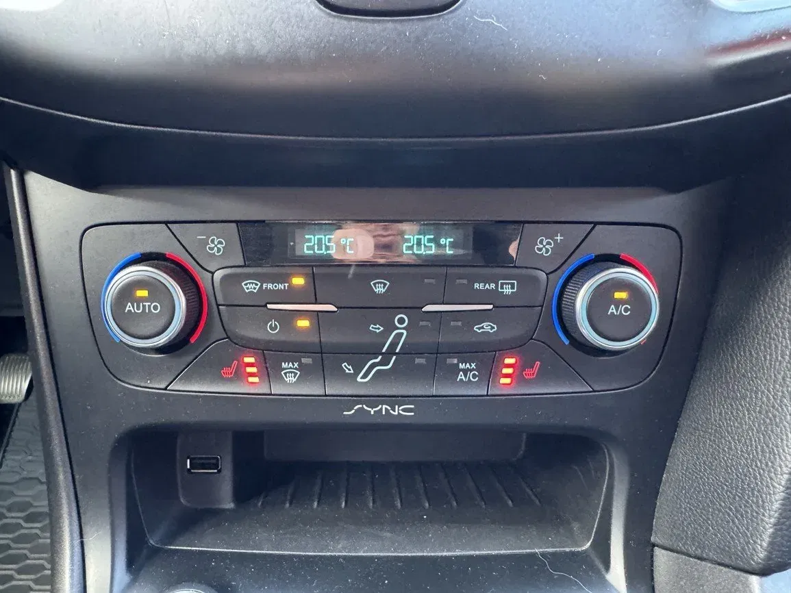 Ford Focus - Náhled 10