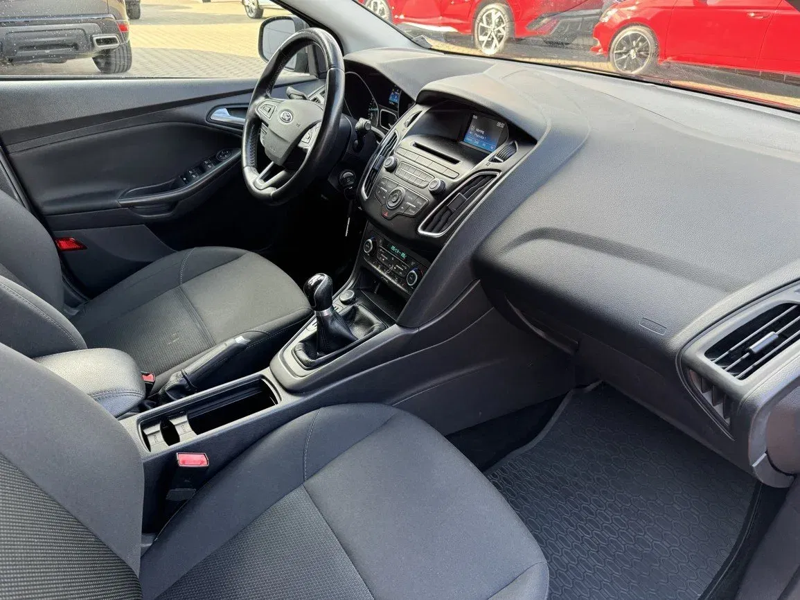 Ford Focus - Náhled 15