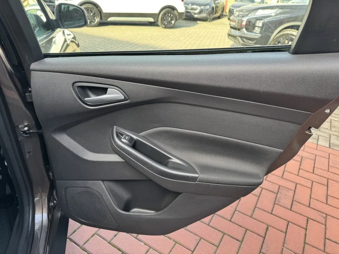 Ford Focus - Náhled 20