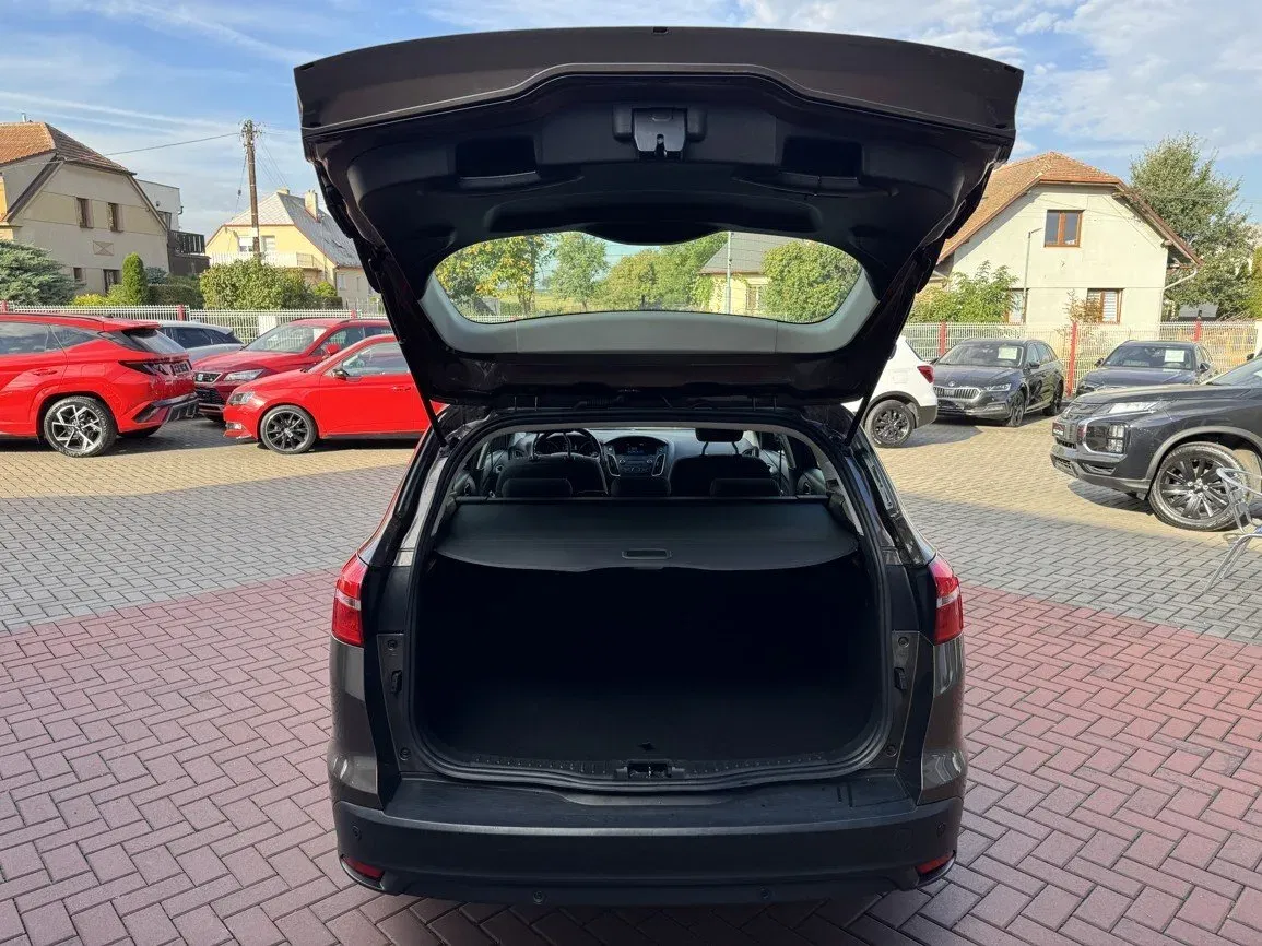 Ford Focus - Náhled 21