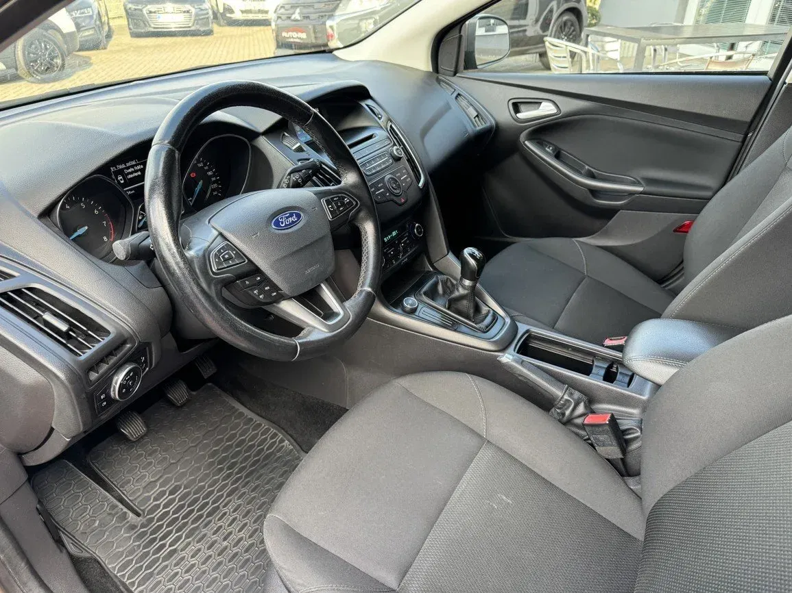 Ford Focus - Náhled 24
