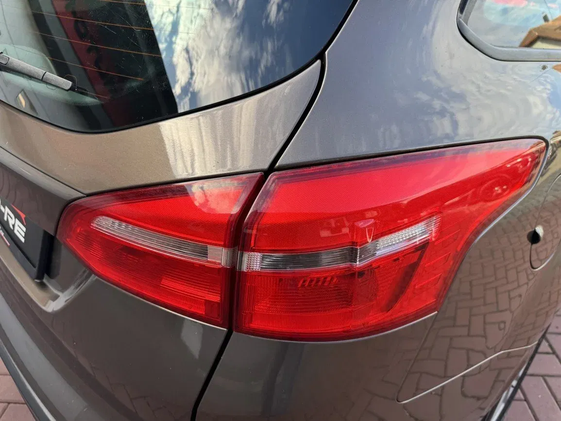 Ford Focus - Náhled 37