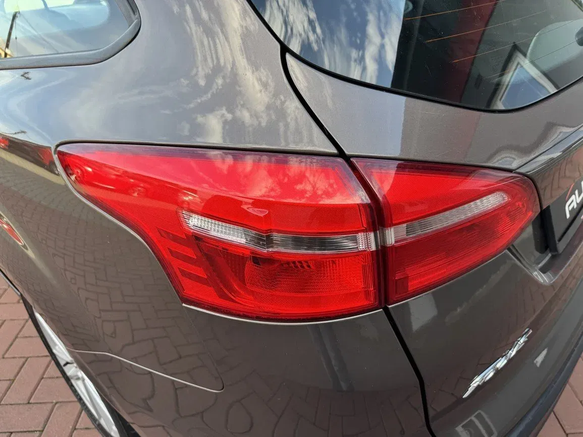Ford Focus - Náhled 40