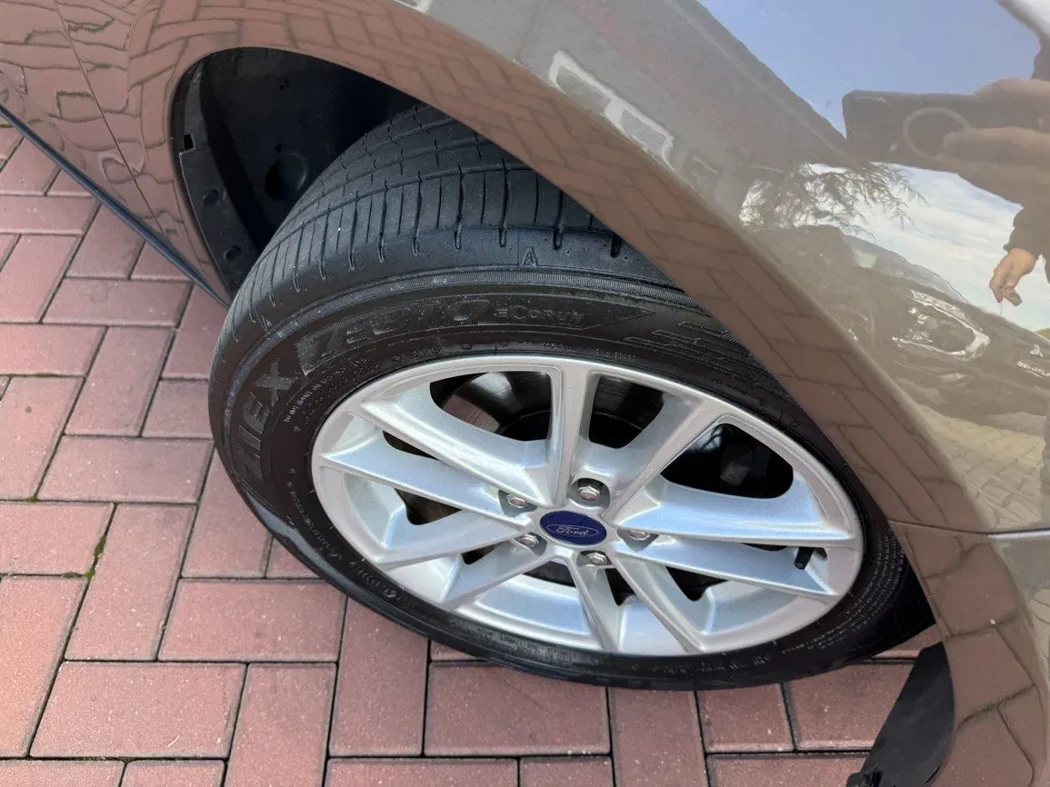 Ford Focus - Náhled 41