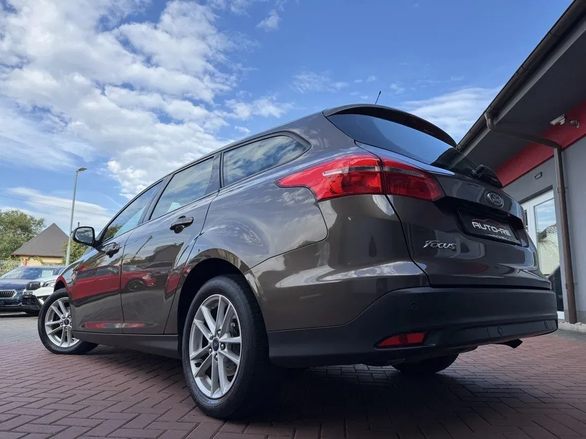 Ford Focus - Náhled 44