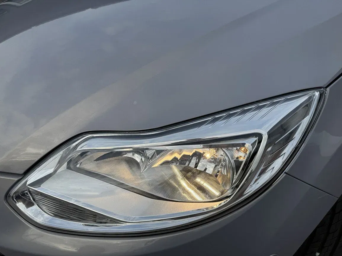 Ford Focus - Náhled 35