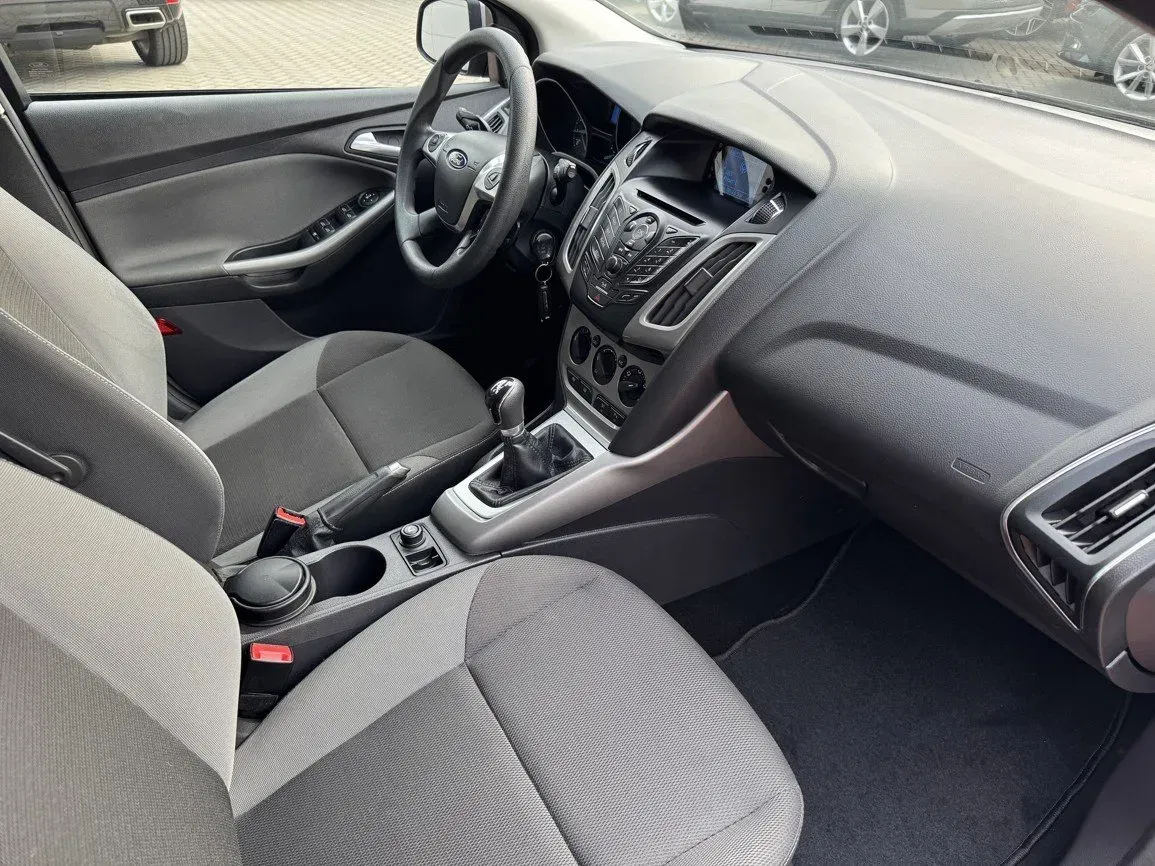 Ford Focus - Náhled 15
