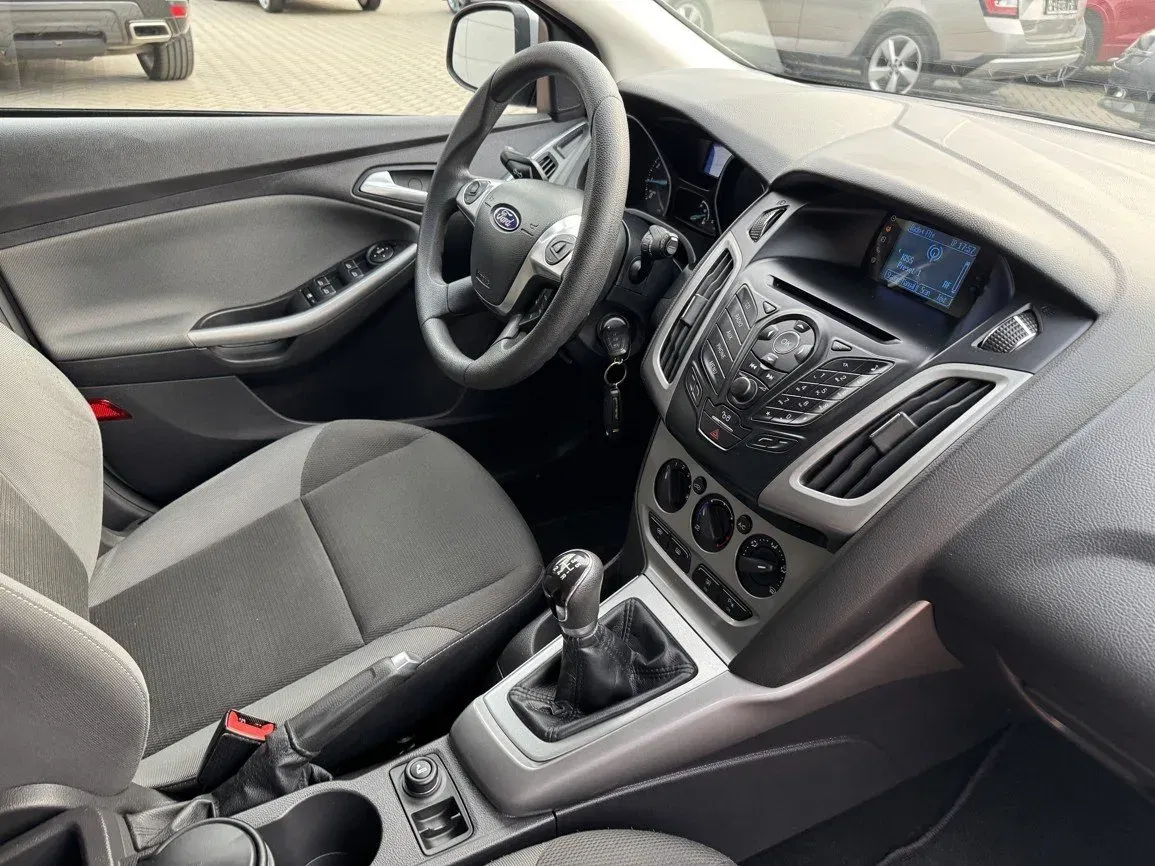 Ford Focus - Náhled 16