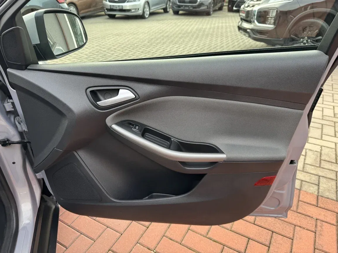 Ford Focus - Náhled 18