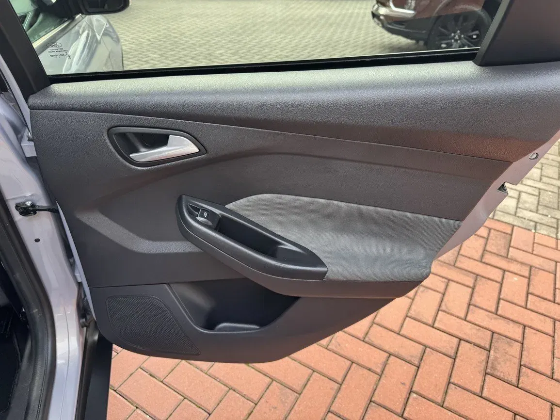 Ford Focus - Náhled 20
