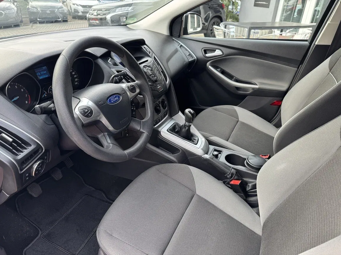 Ford Focus - Náhled 25