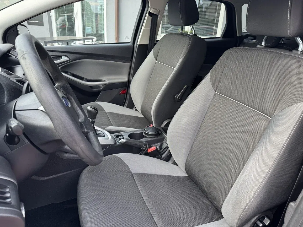 Ford Focus - Náhled 26