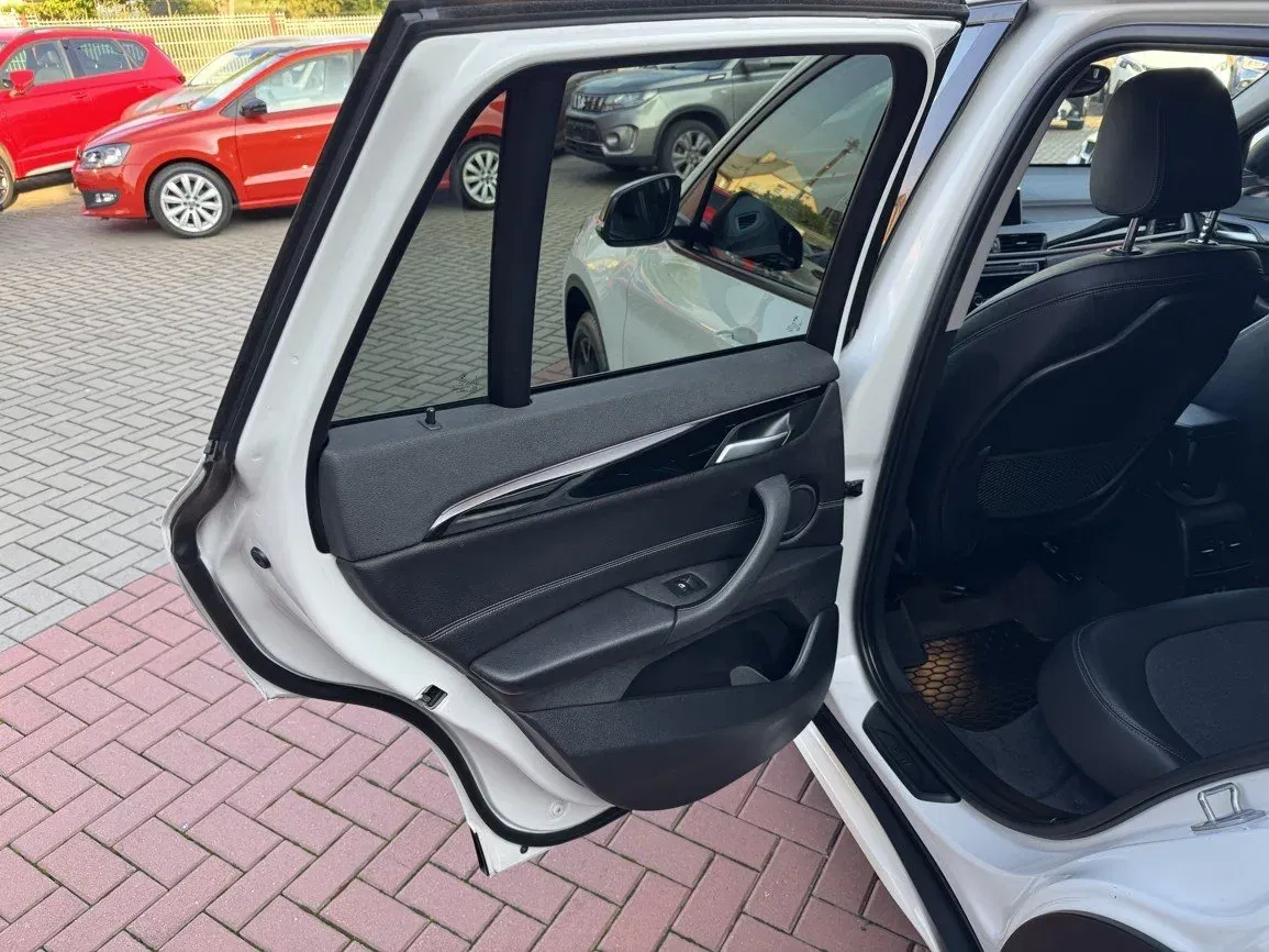 BMW X1 - Náhled 31