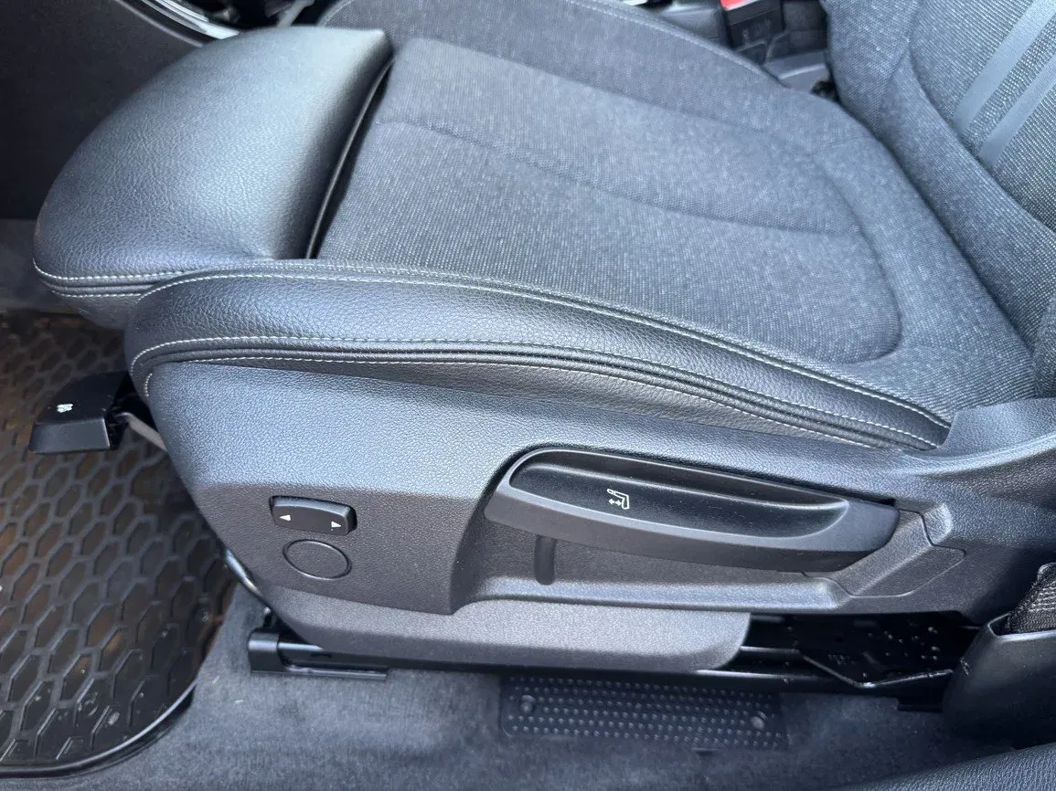 BMW X1 - Náhled 34