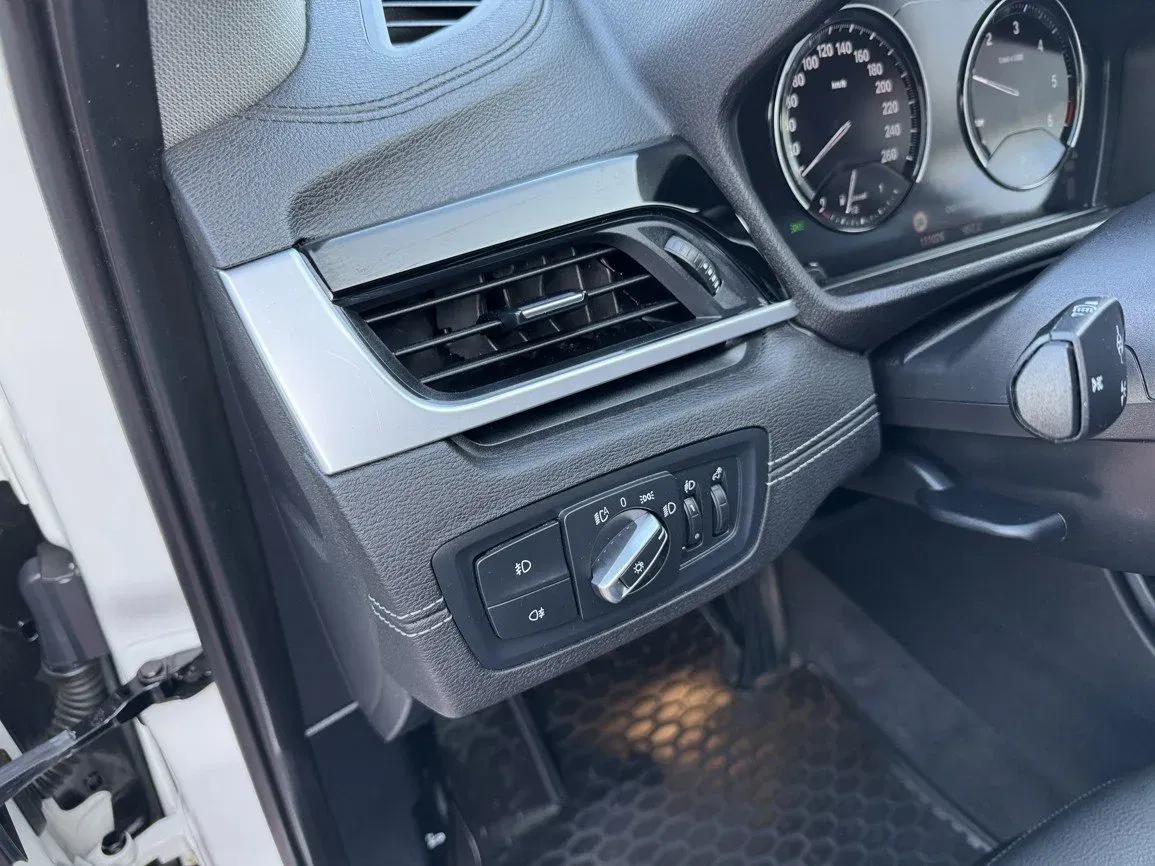 BMW X1 - Náhled 35