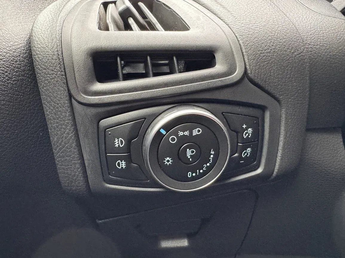 Ford Focus - Náhled 8