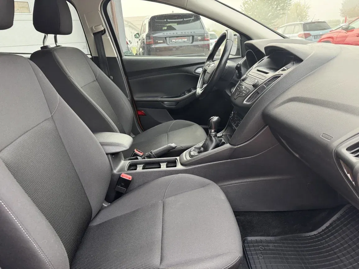 Ford Focus - Náhled 15