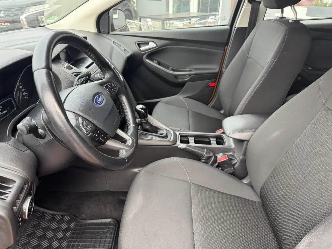 Ford Focus - Náhled 23