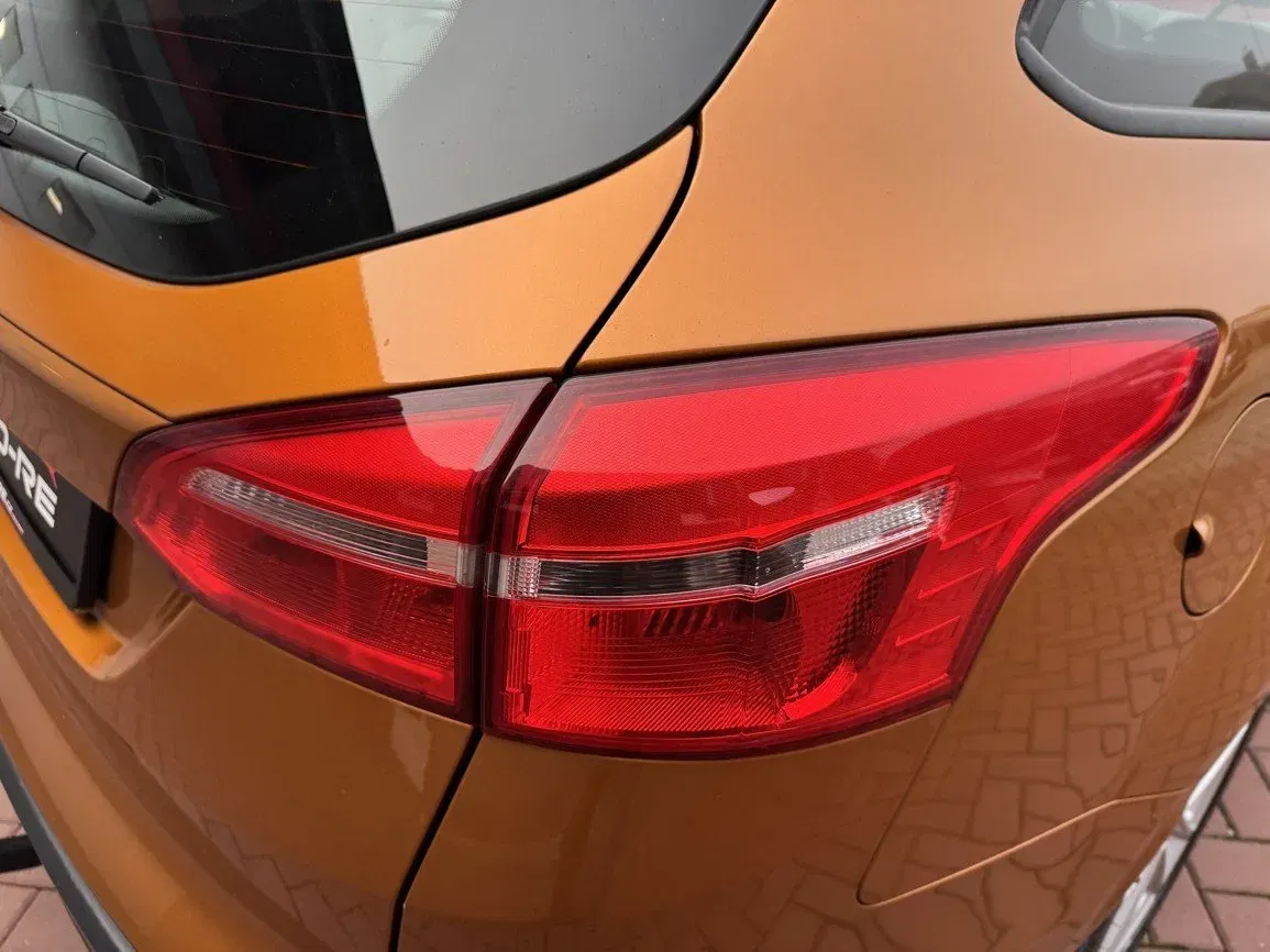Ford Focus - Náhled 34