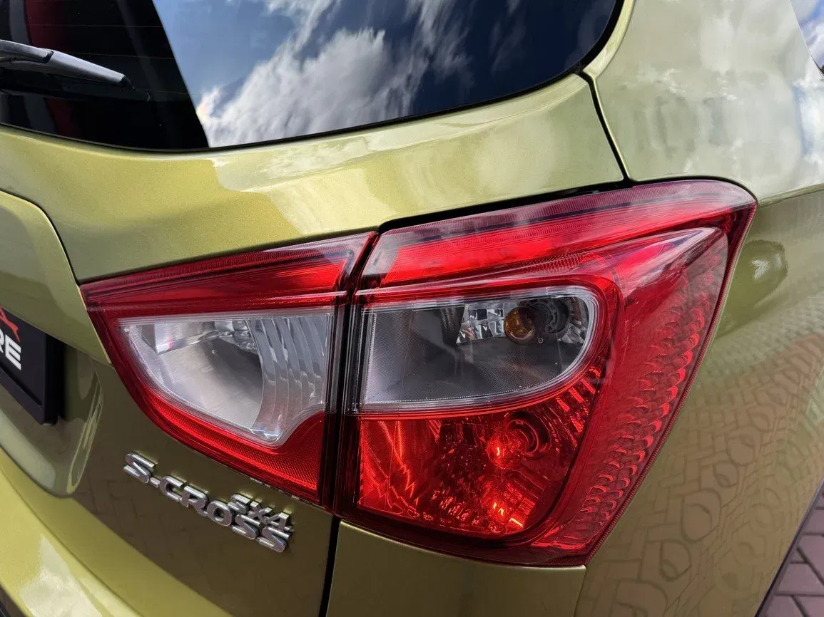 Suzuki SX4 S-Cross - Náhled 40