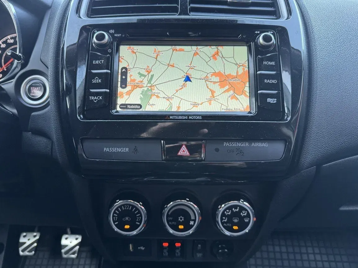 Mitsubishi ASX - Náhled 9