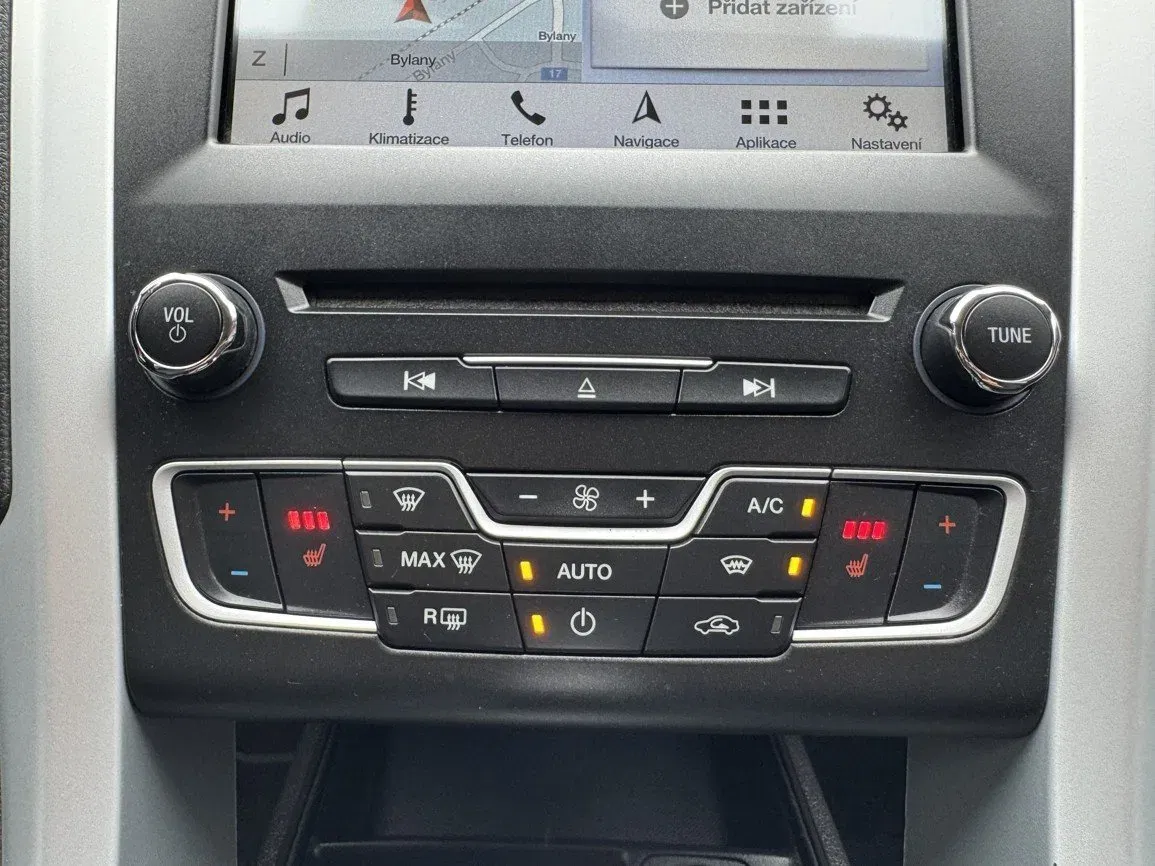 Ford Mondeo - Náhled 9