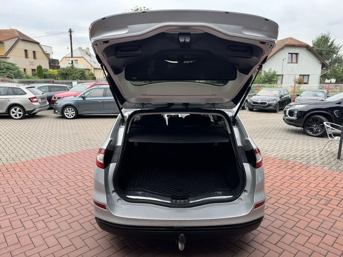 Ford Mondeo - Náhled 20