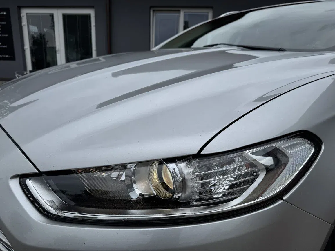 Ford Mondeo - Náhled 33