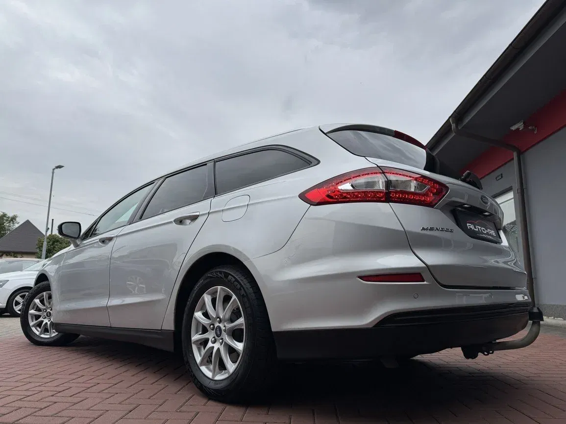 Ford Mondeo - Náhled 46