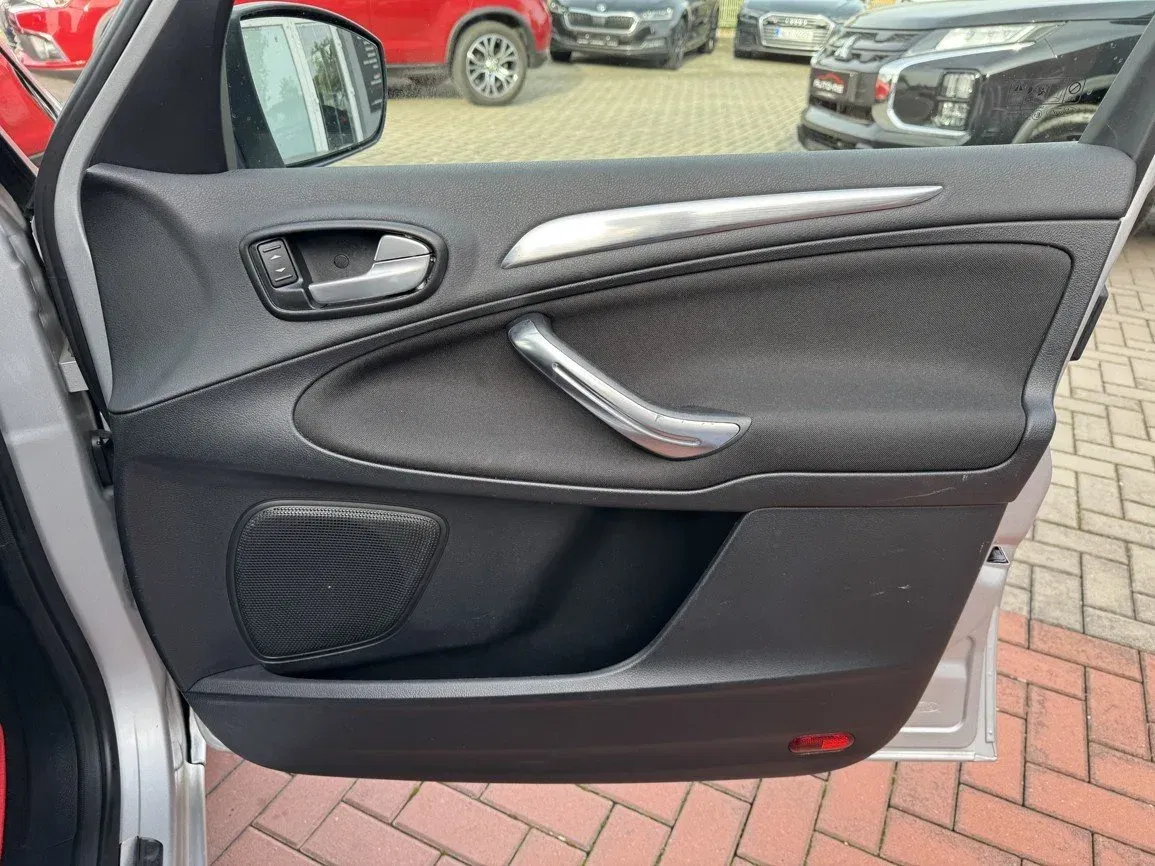 Ford Galaxy - Náhled 17