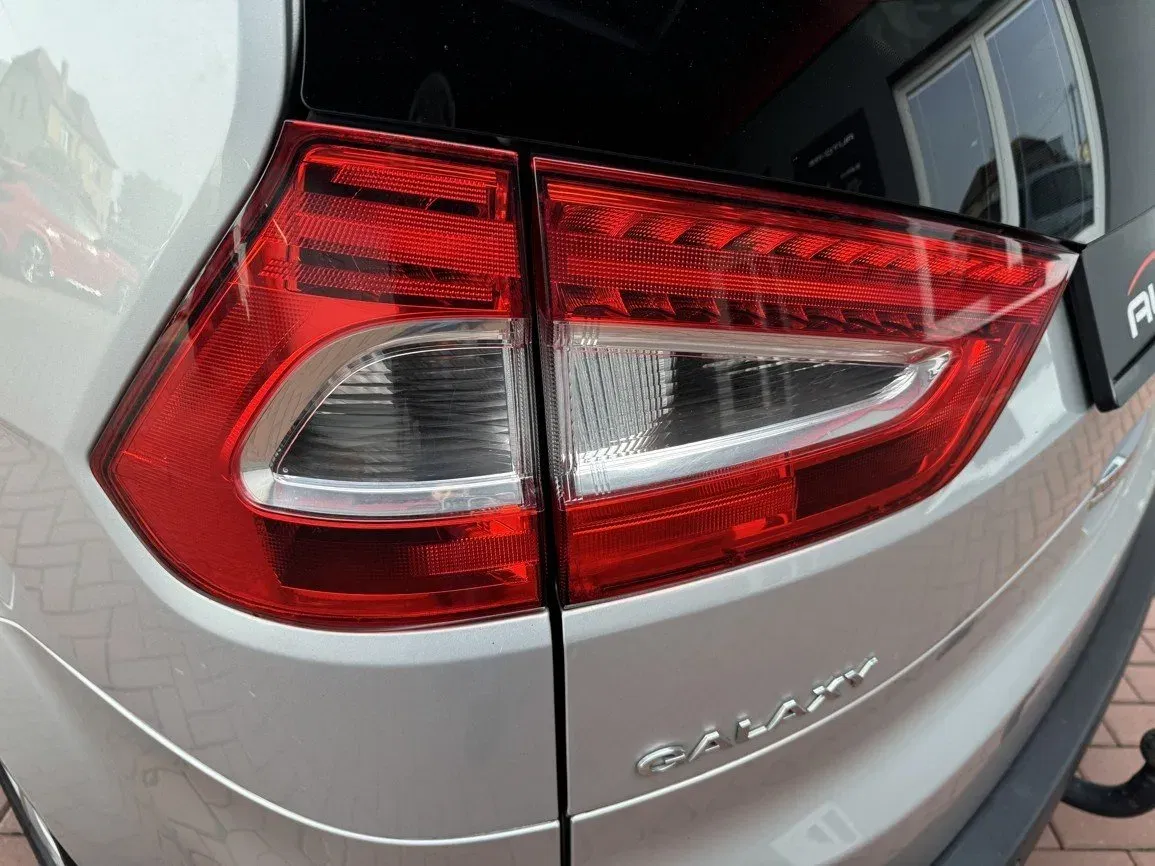 Ford Galaxy - Náhled 40