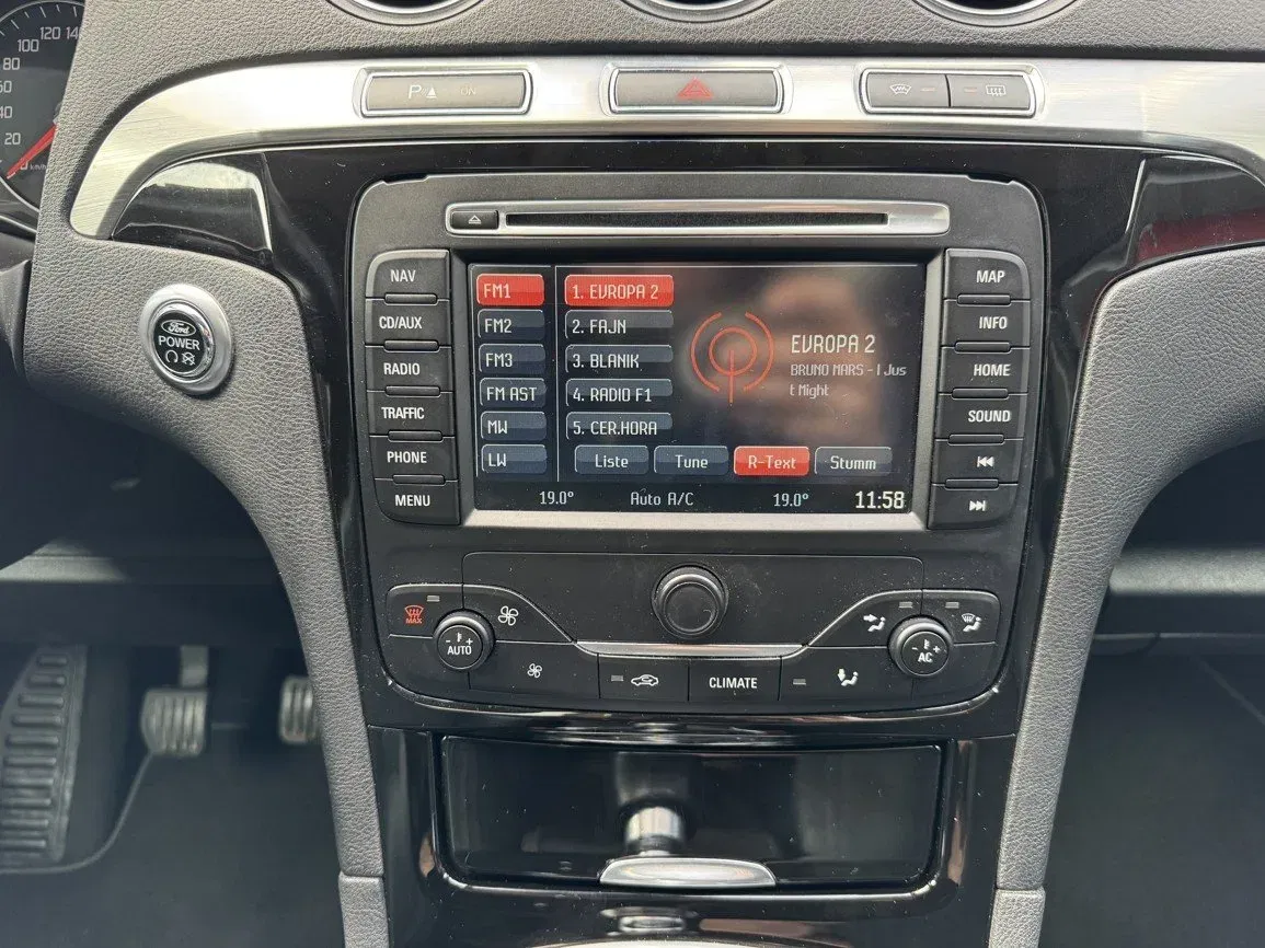 Ford S-MAX - Náhled 10