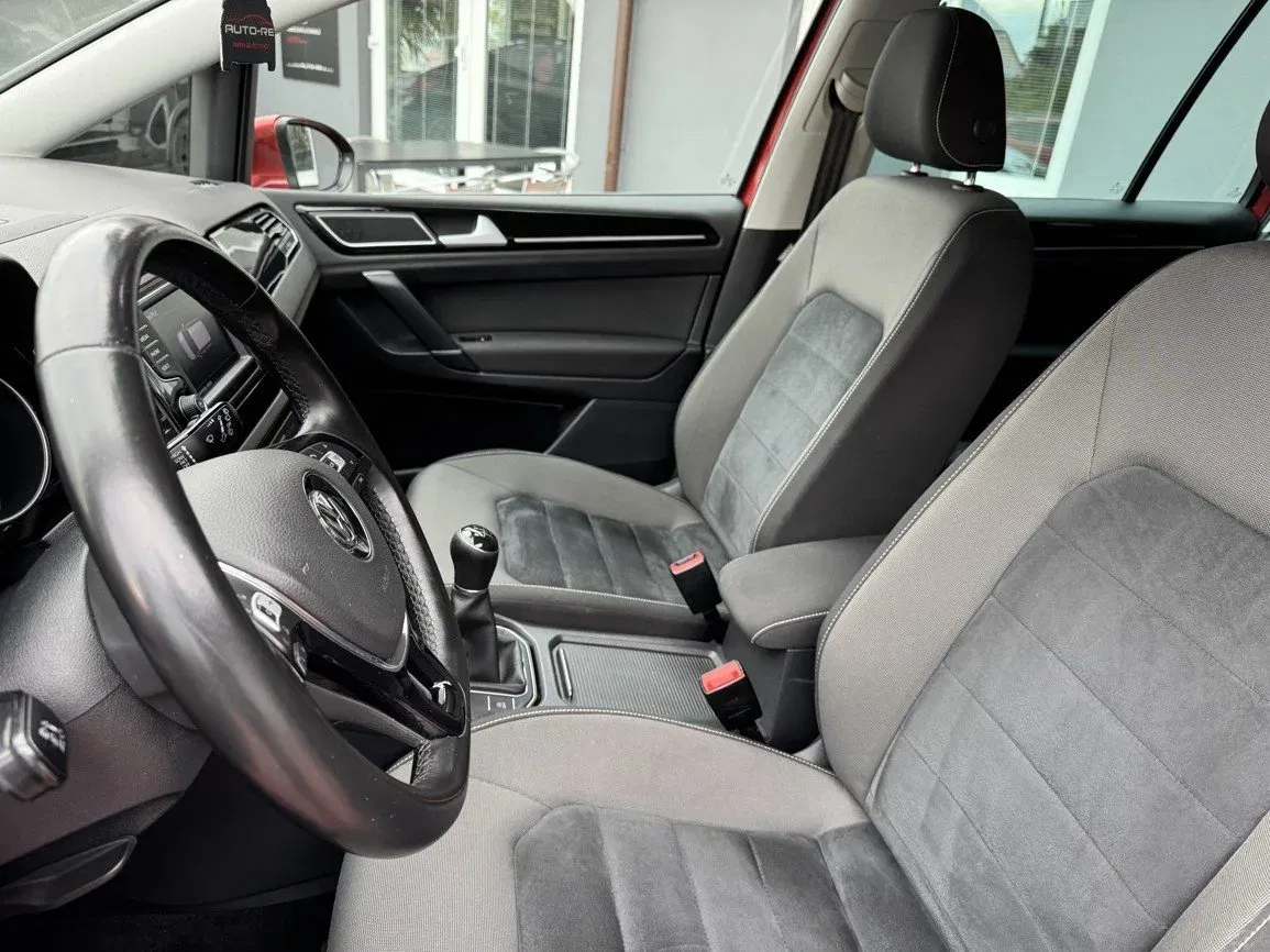 Volkswagen Golf Sportsvan - Náhled 23
