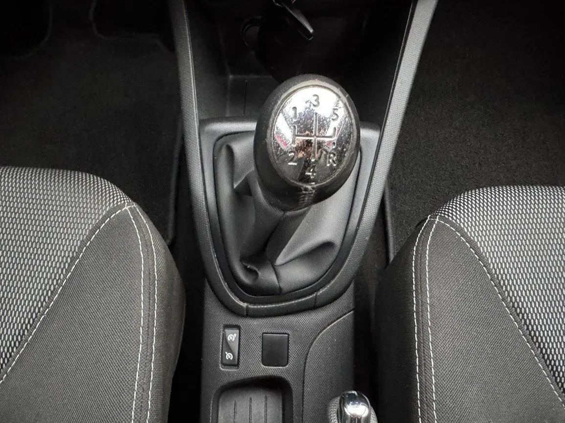 Renault Clio - Náhled 8