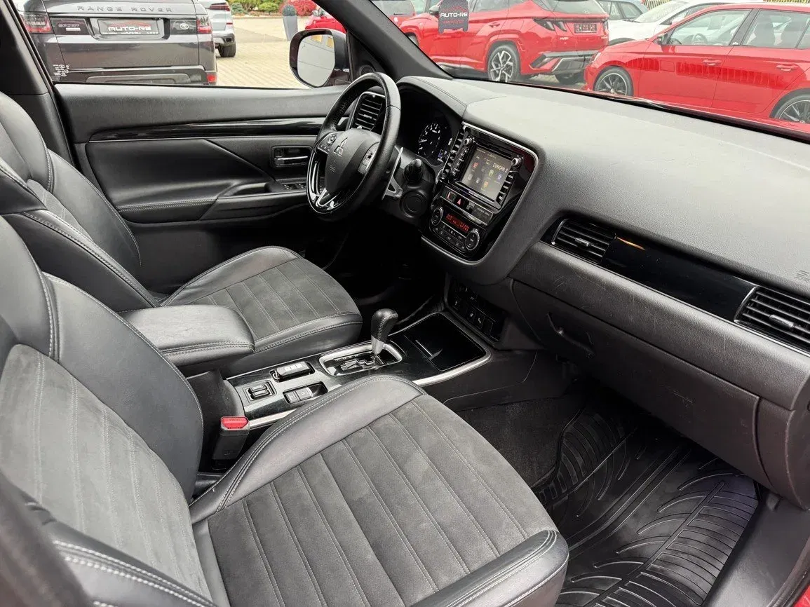 Mitsubishi Outlander - Náhled 14