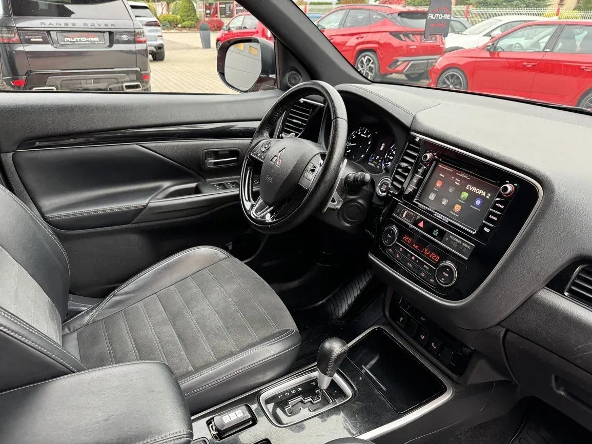 Mitsubishi Outlander - Náhled 15