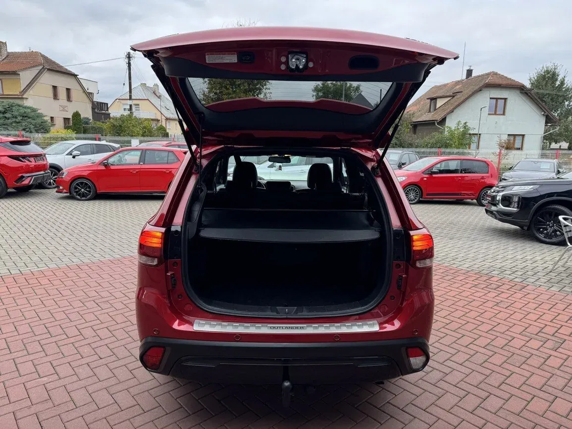 Mitsubishi Outlander - Náhled 19