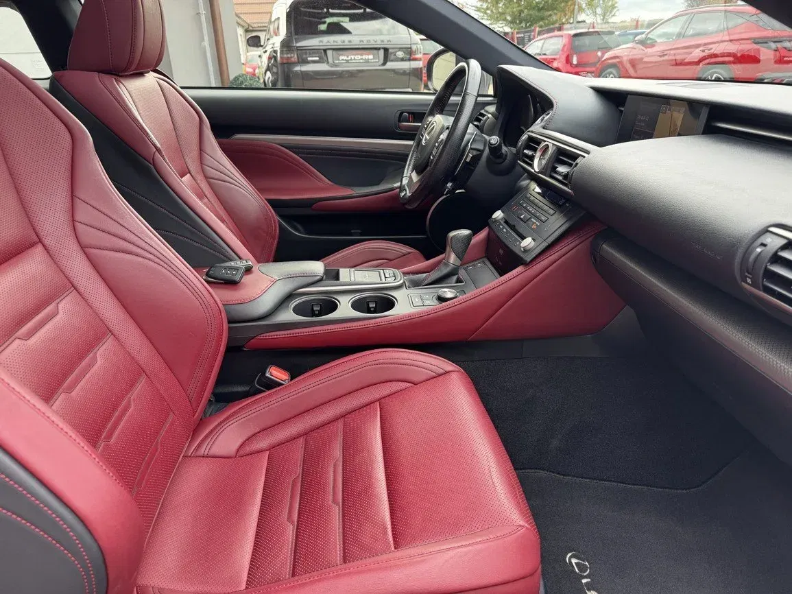 Lexus RC 300h - Náhled 22