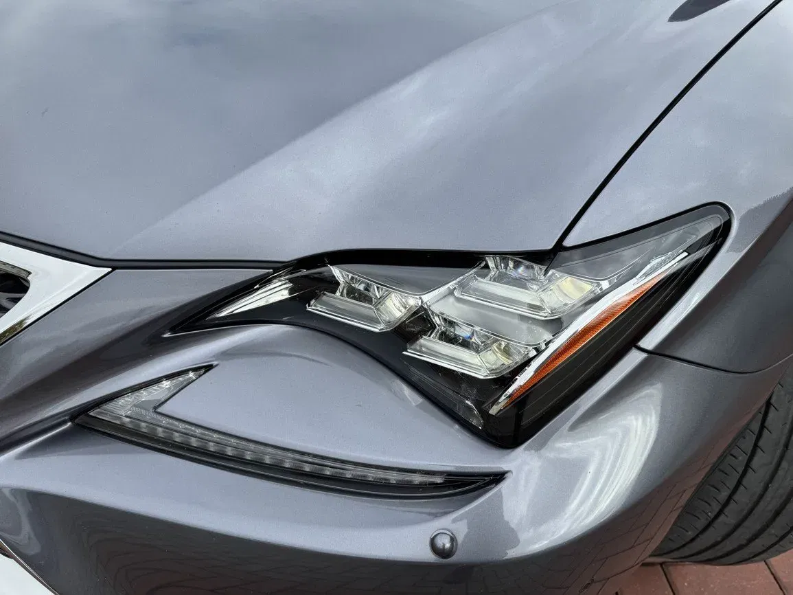 Lexus RC 300h - Náhled 35