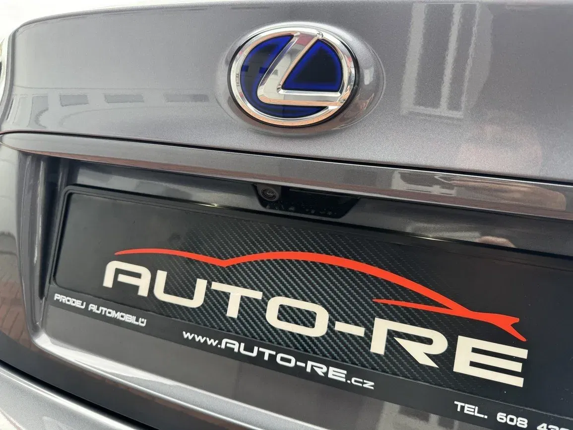 Lexus RC 300h - Náhled 41