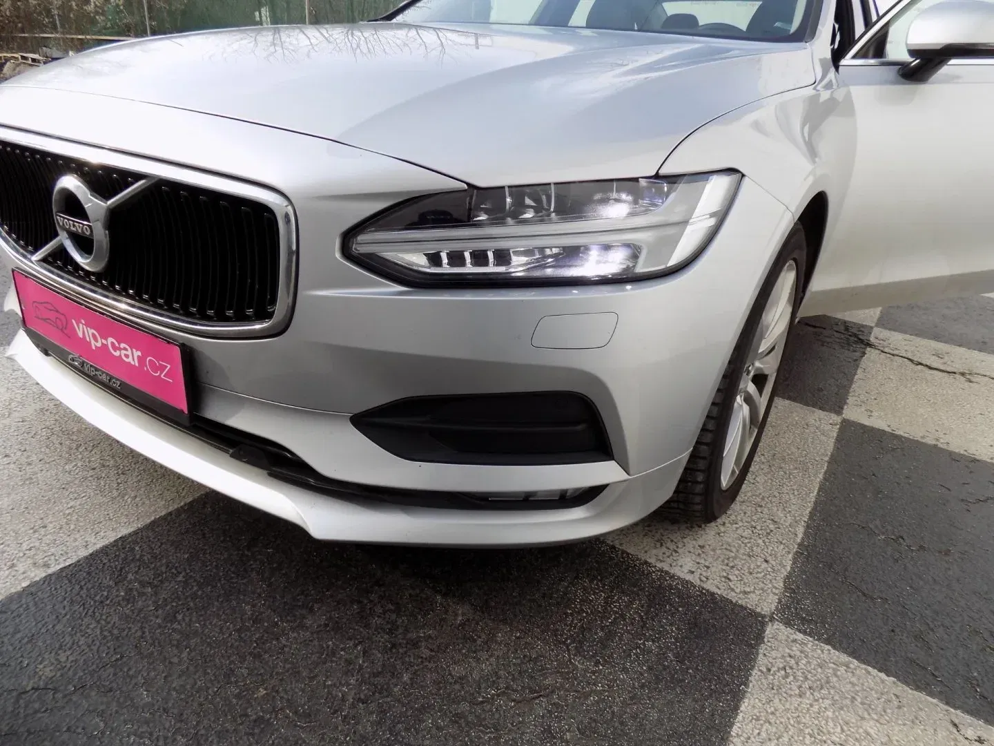 Volvo S90 - Náhled 38
