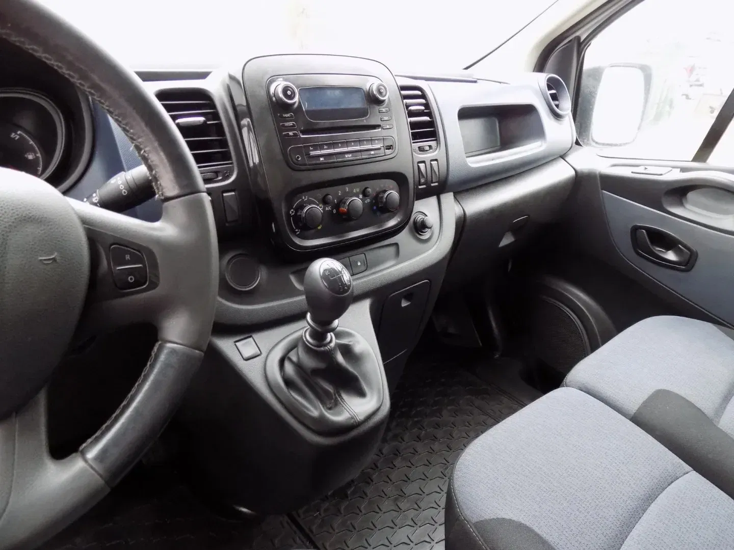 Opel Vivaro - Náhled 20