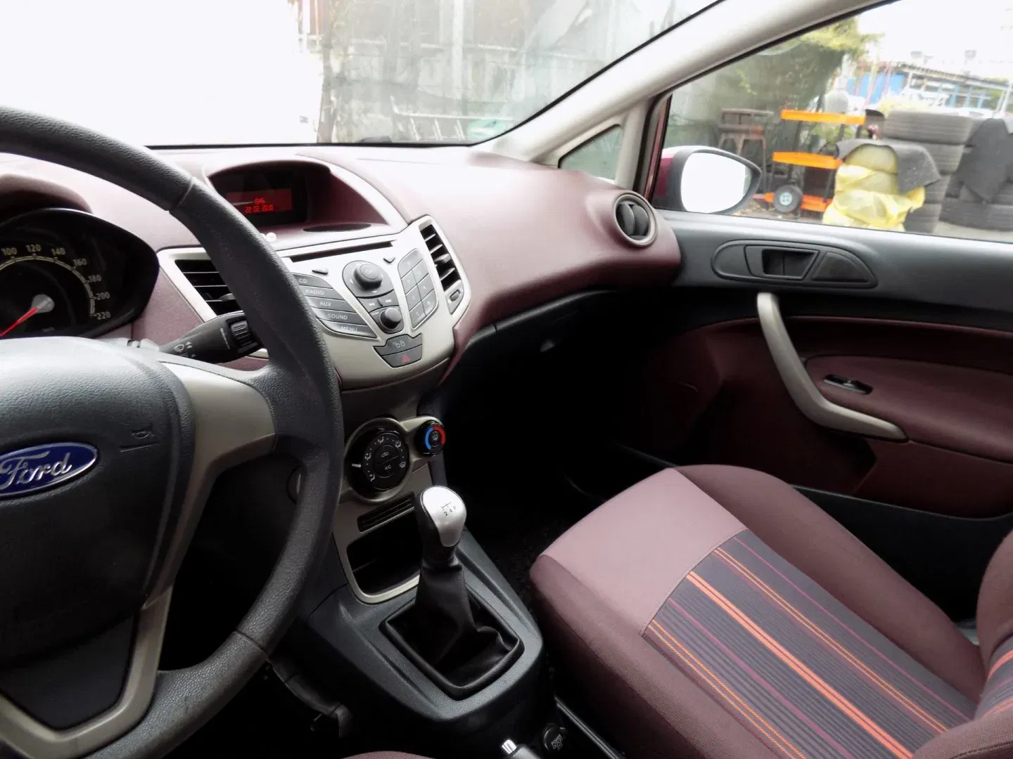 Ford Fiesta - Náhled 15