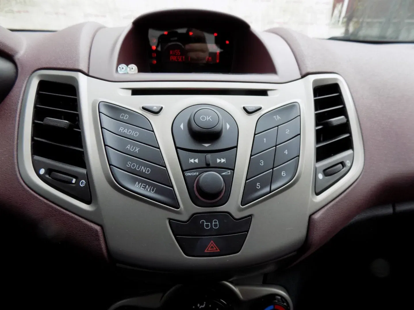 Ford Fiesta - Náhled 20