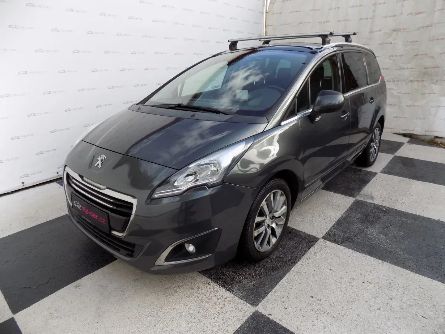 Peugeot 5008 - Obrázek 1