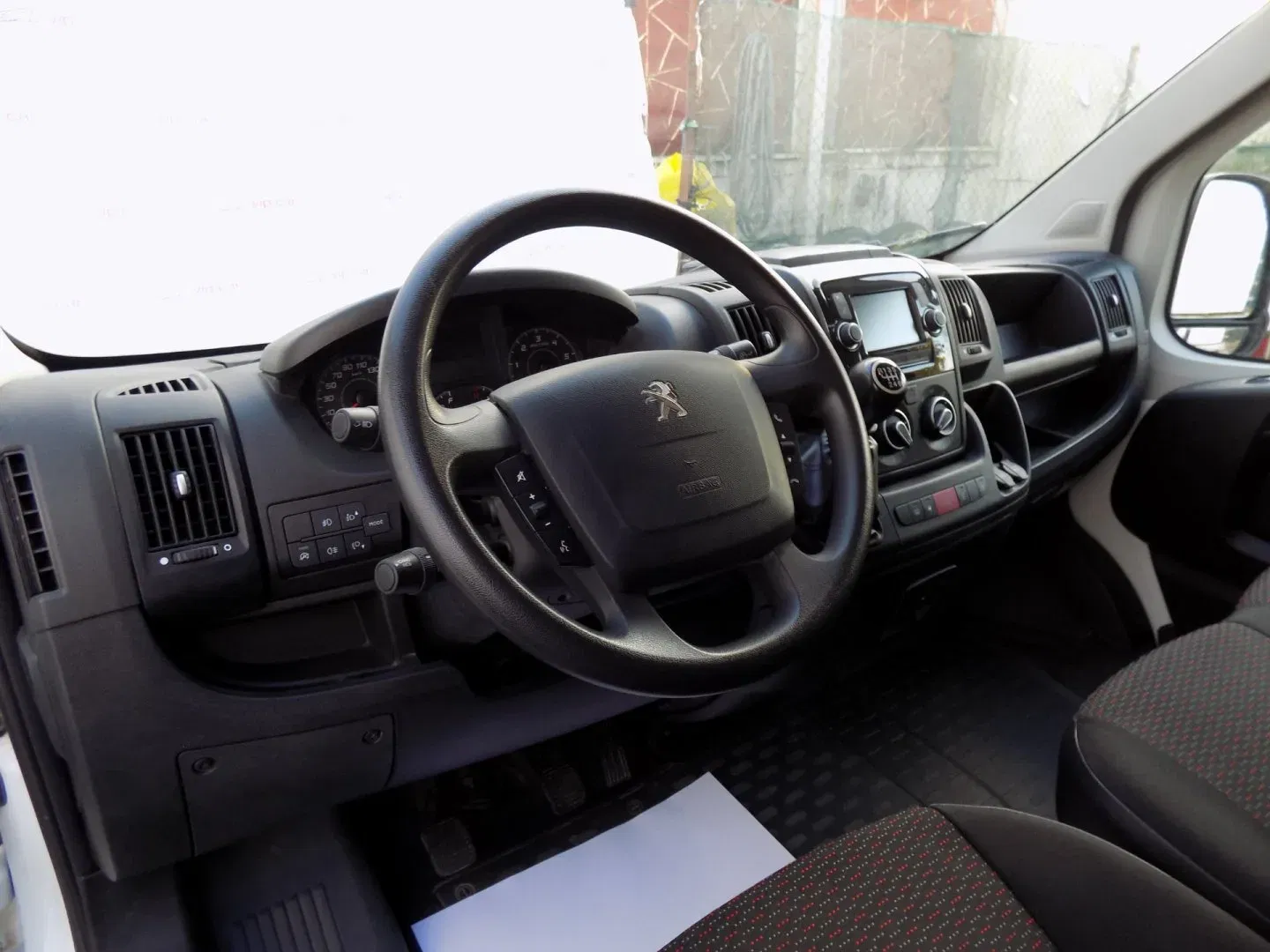 Peugeot Boxer - Náhled 12