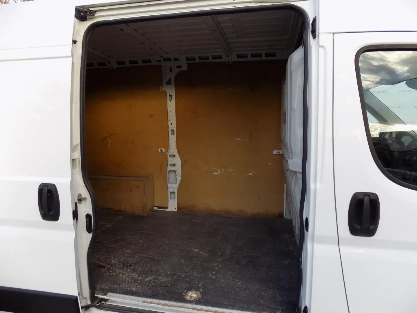 Peugeot Boxer - Náhled 16