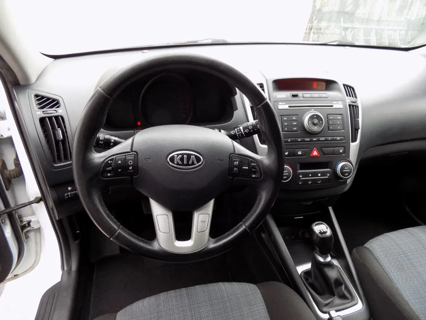Kia Cee´d - Náhled 24